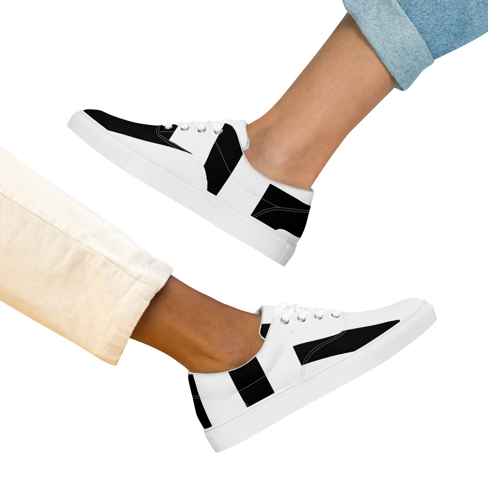 Tennis en toile avec lacets femme